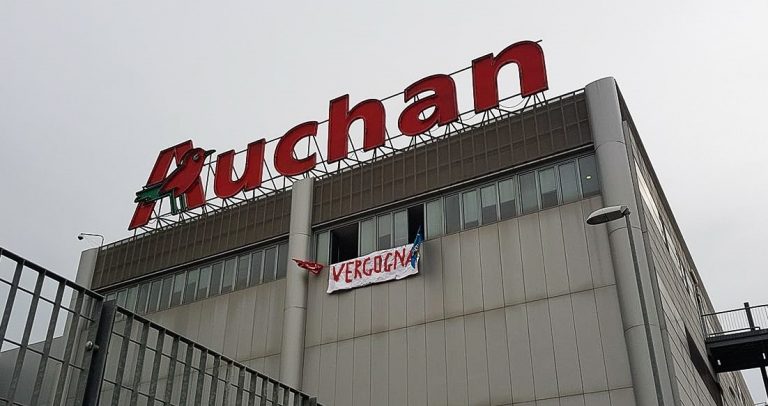 Vendita Auchan-Conad, l’antitrust: “Incompatibili 3 ipermercati napoletani su 4”