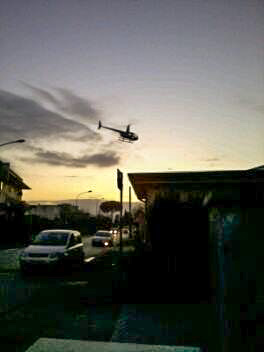 Un elicottero nell’eliporto dei Pellini. E’ stato visto volare su Acerra. Scattano le denunce