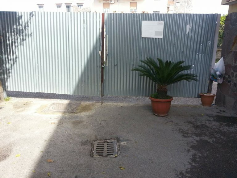 Somma Vesuviana, Casaraia: vittoria dei ricorrenti contro il Comune: «Quella strada è privata»