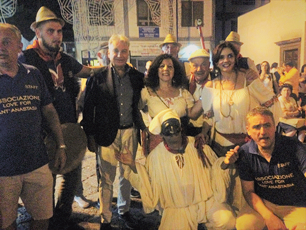 Sant’Anastasia, al borgo storico successo marchiato “Love For”