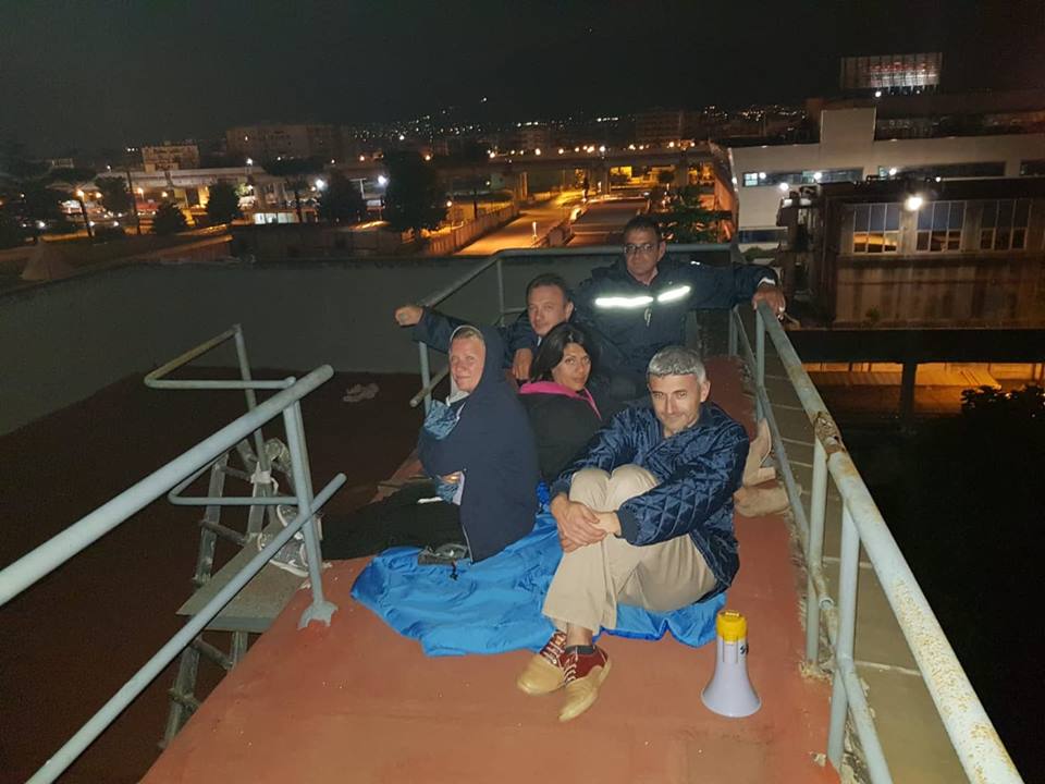 Licenziamenti Simav Pomigliano: tutti uniti per Tiziana. Il vescovo di Acerra: “Ritirare il provvedimento”