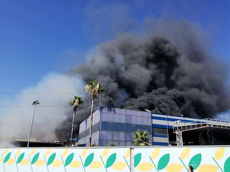 Incendio a San Vitaliano, Paolo Russo (FI): “I sindaci dicano ai cittadini di non uscire di casa”