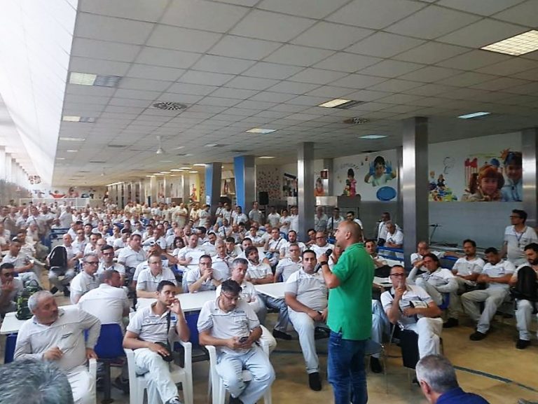 I firmatari: “Panda a Pomigliano fino al 2022”. Utilitaria sempre prima. Ma il mercato è in forte calo