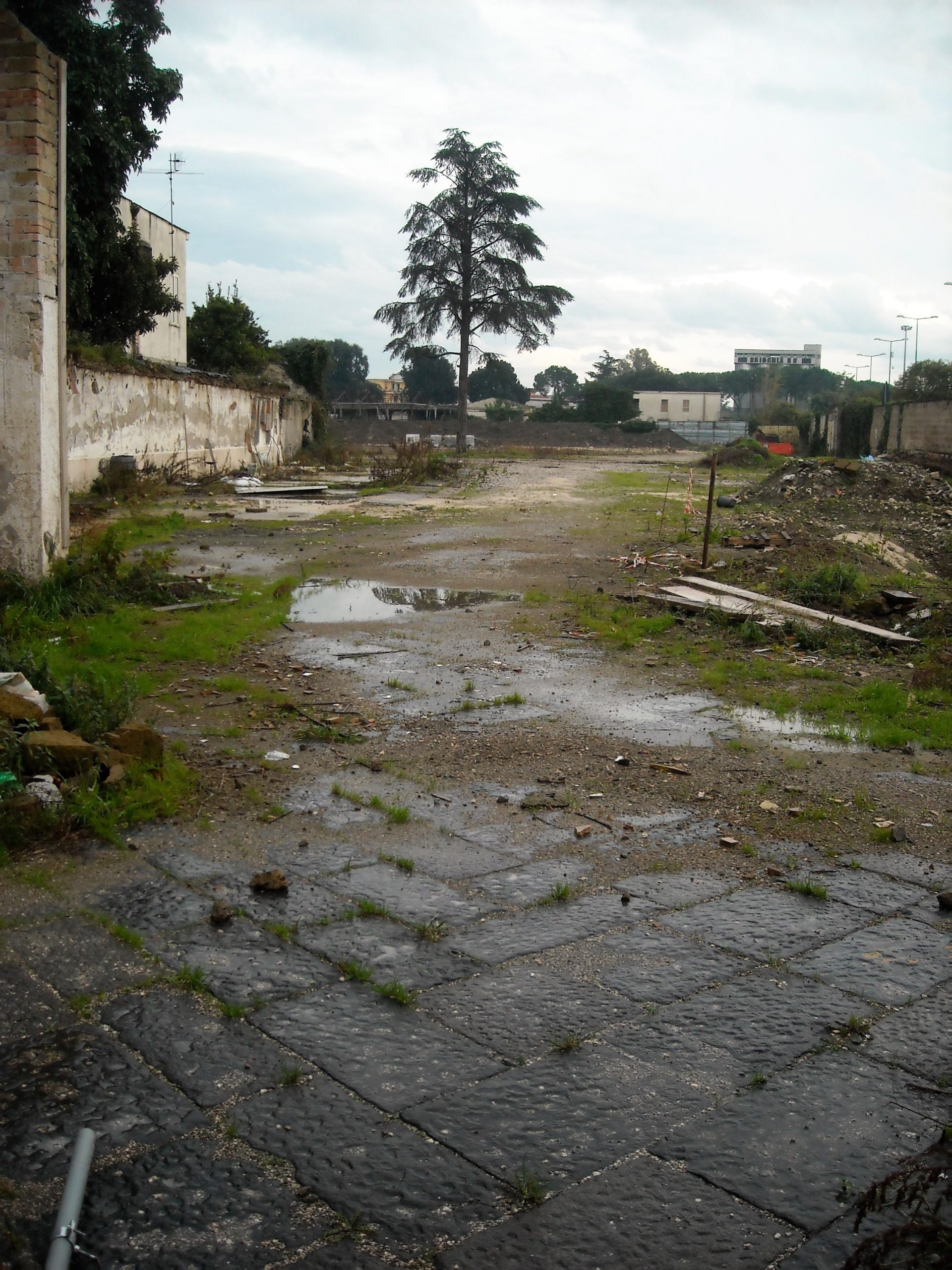 Flop del parco pubblico a Casalnuovo: il cantiere chiude. Retroscena mafiosi nei lavori