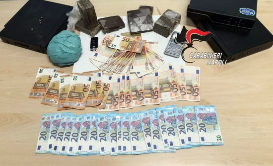 Pomigliano d’Arco, arrestato 30enne già ai domiciliari: nascondeva in casa droga per spaccio