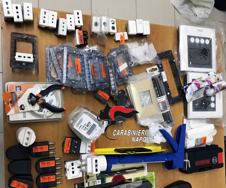 Nel Napoletano furto di materiale elettrico ed idraulico: arrestati tre complici