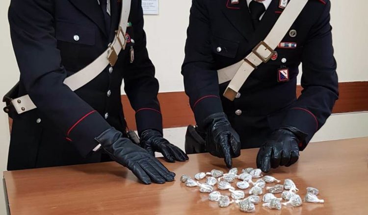 Brusciano, blitz nel complesso popolare “legge 2019”: due arresti