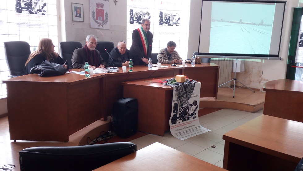 Brusciano celebra la giornata della memoria “Restiamo umani”