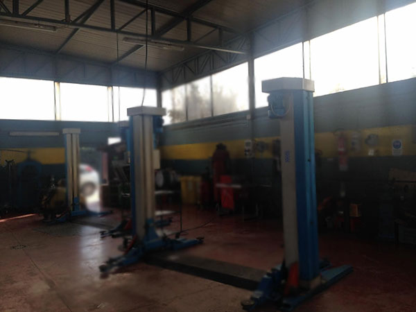 Marigliano, sequestrata officina meccanica: niente autorizzazioni e scarichi abusivi