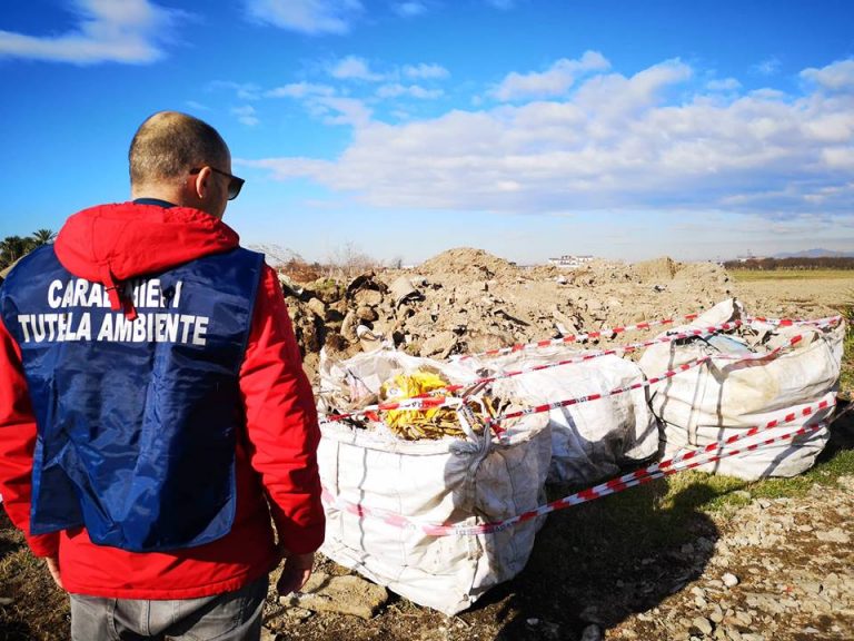 Sequestrati 6 siti illeciti di stoccaggio di rifiuti