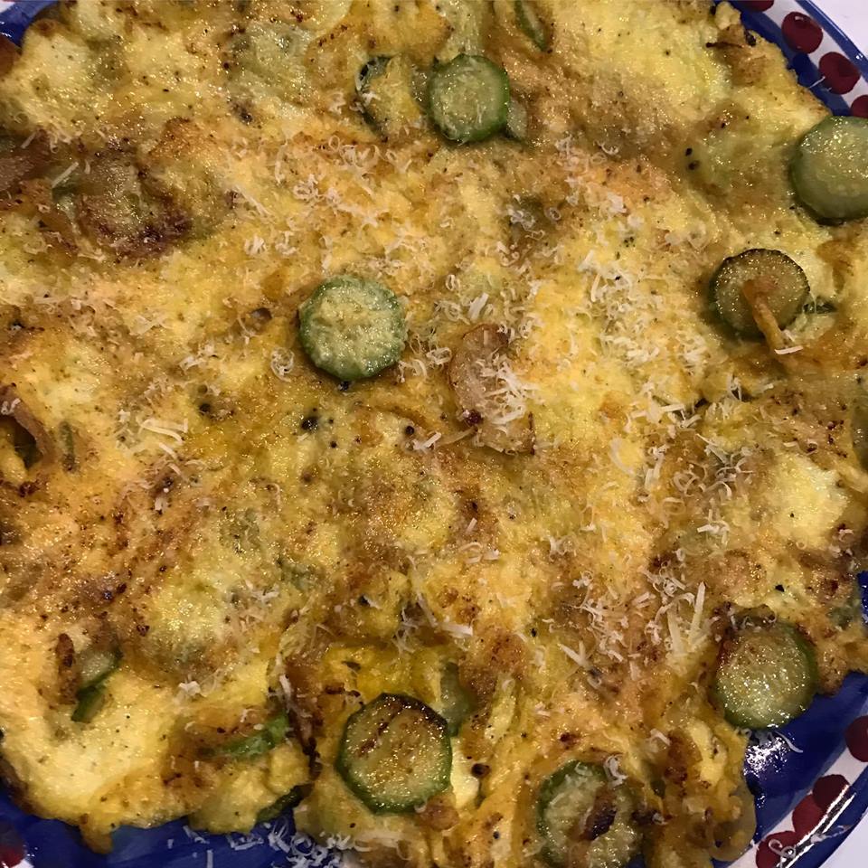 Frittata con zucchine, cipolle” e con un formaggio dal nome “eccentrico”, come il nome di Ninì Tirabusciò
