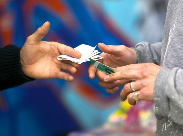 Somma Vesuviana, vende droga ad un minore. Arrestato 38enne