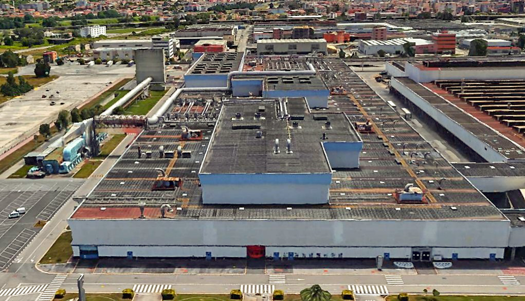 il reparto verniciatura della fiat di pomigliano