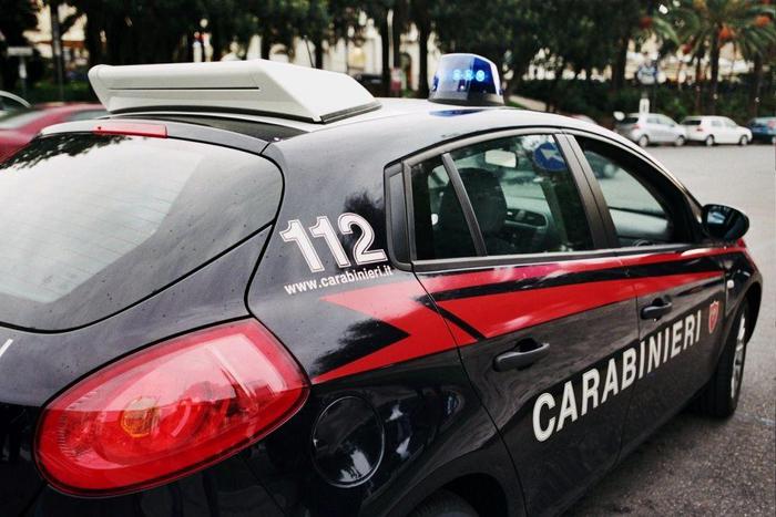 Saviano, Comandante libero dal servizio nota dei movimenti sospetti: Carabinieri arrestano 2 topi d’appartamento