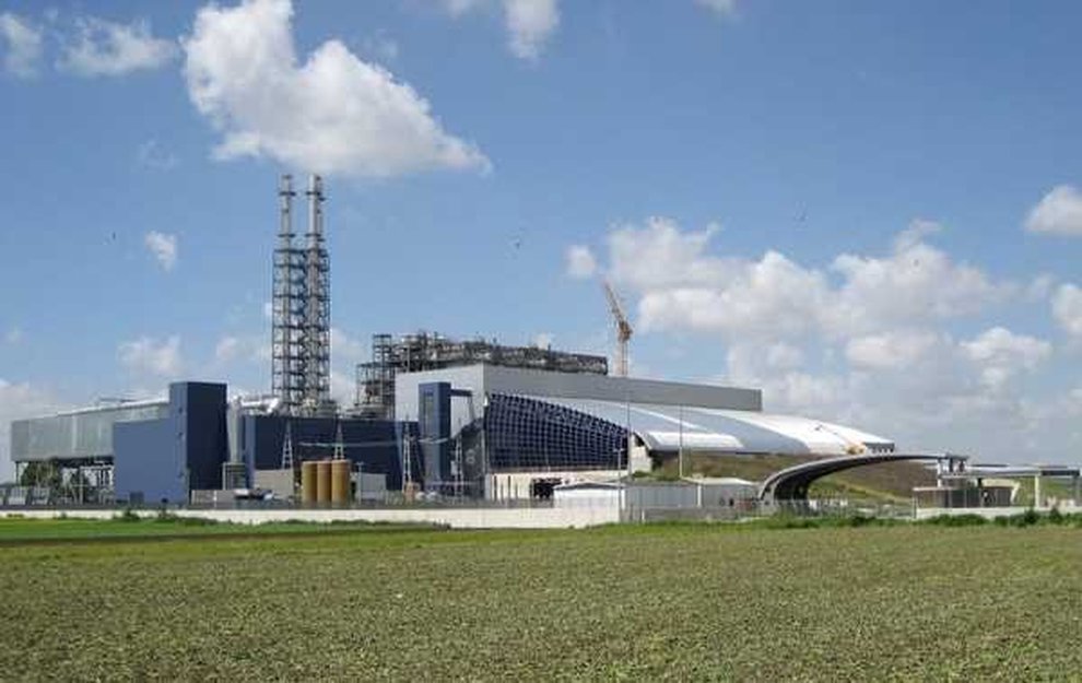 Acerra, a settembre stop termovalorizzatore per 40 giorni. De Luca: “sarà emergenza”