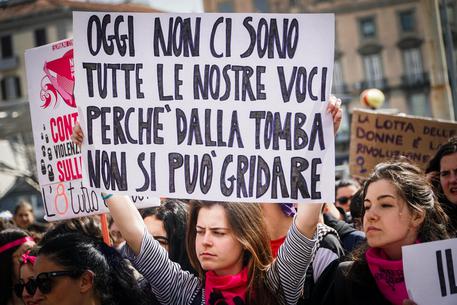 Festa della Donna, a Napoli corteo contro uxoricidio