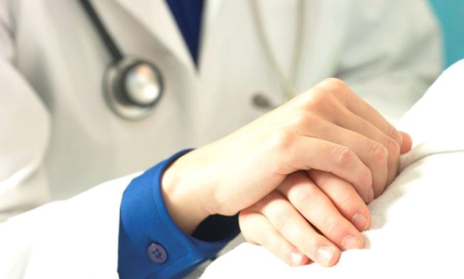 Inchiesta ricette, cittadini rimasti senza medico a Pomigliano: “Fragili hanno bisogno di farmaci”