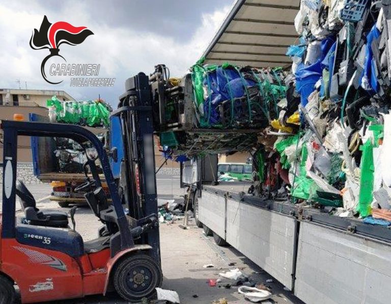 San Gennaro Vesuviano, controlli in una ditta di stoccaggio rifiuti: tre denunce
