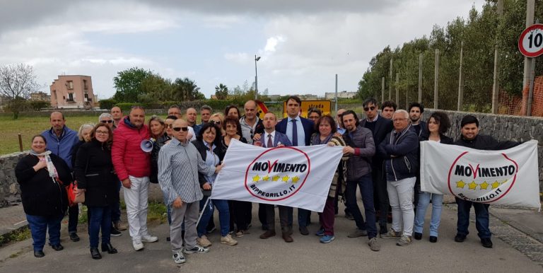 San Giorgio a Cremano, Via Cupa Mare: sit-in di protesta organizzato dal M5S