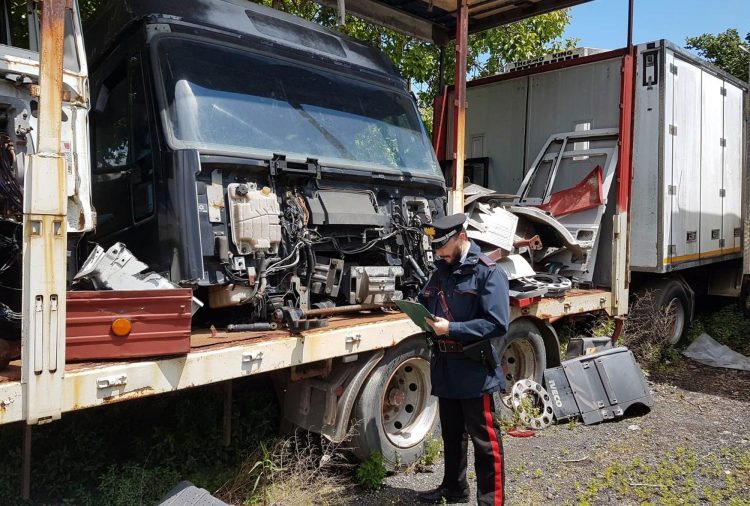 Poggiomarino, scoperta e sequestrata una discarica abusiva di 5.500 mq