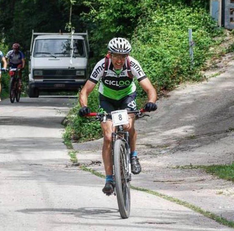 Muore sul Monte Somma, volo fatale in mountain bike: Santolo Napolitano era stato campione regionale