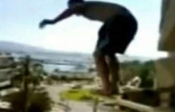 Pompei, 30enne tenta il suicidio: salvato da un carabiniere