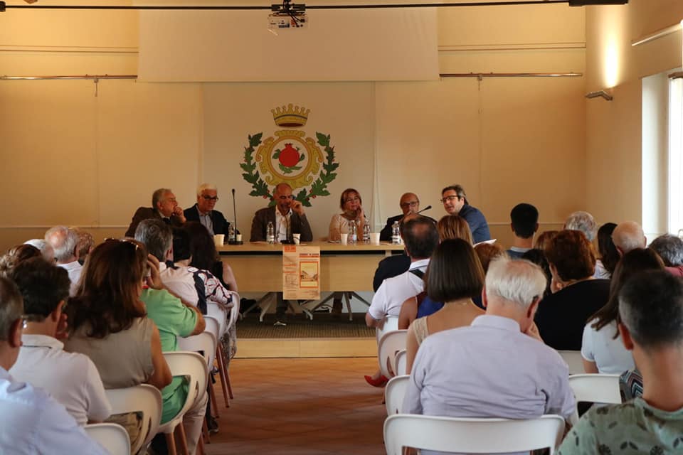 Pomigliano d’Arco: la presentazione del libro di G.M. Buglione, e la speranza che la cultura costruisca ancora l’identità civica…
