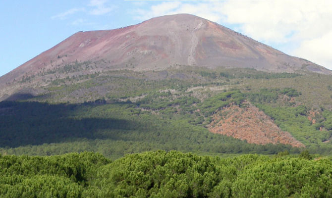 Abusivismo edilizio all’interno del Parco Nazionale del Vesuvio: firmato il protocollo