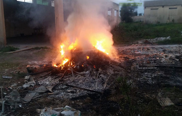 Acerra, rogo nella notte: la polizia municipale sequestra un’area privata in zona ex Montefibre