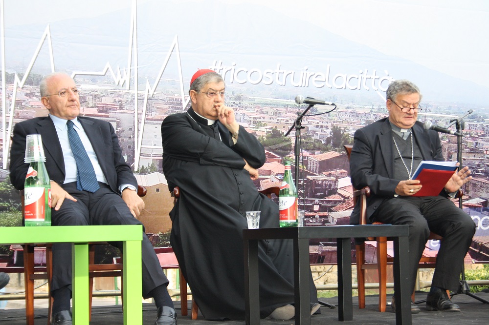 Stop inceneritore, il vescovo contro gli stoccaggi ad Acerra e Giugliano: “Abbiamo già pagato”