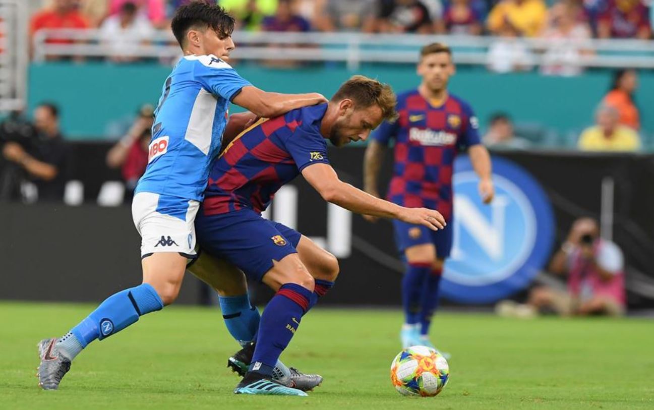 Napoli bello e sciupone: Barcellona vince 2-1