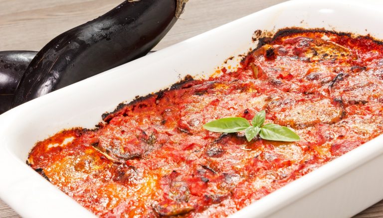  “La parmigiana di melanzane”, “piatto rituale” della festa di Montevergine: forse perché il “pasticcio” è metafora della vita