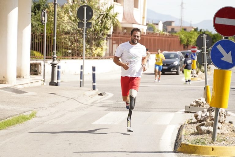 Somma Vesuviana, covid 19, si allarga la catena di solidarietà: in campo anche il campione Claudio De Vivo