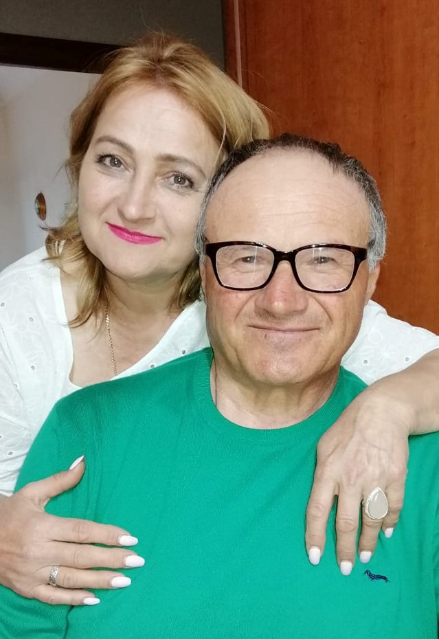 Cisterna: omicidio-suicidio di Nina e Nunzio. Funerale insieme, con le due bare nella chiesa di San Nicola