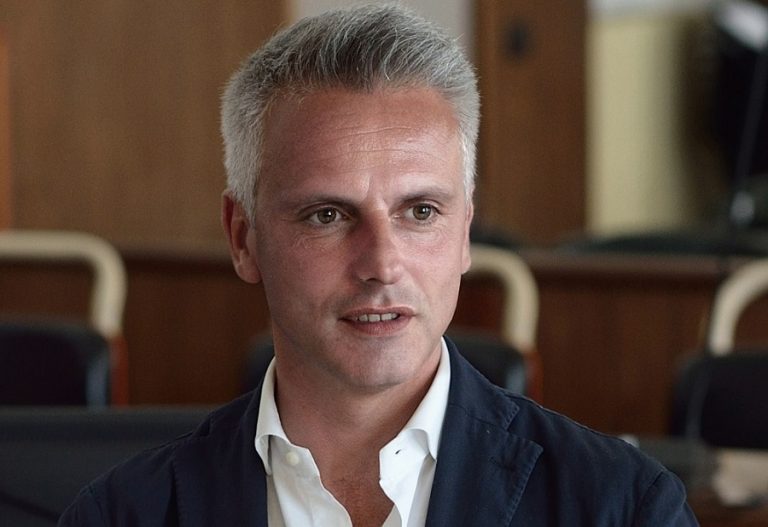 Caos bando fitti covid in Campania. Capasso: “Pasticcio della Regione, Comuni sotto attacco”