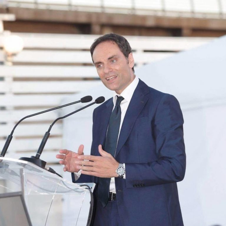 Francesco Urraro presenta una interrogazione per chiedere la sospensione delle attività del tribunale di Napoli