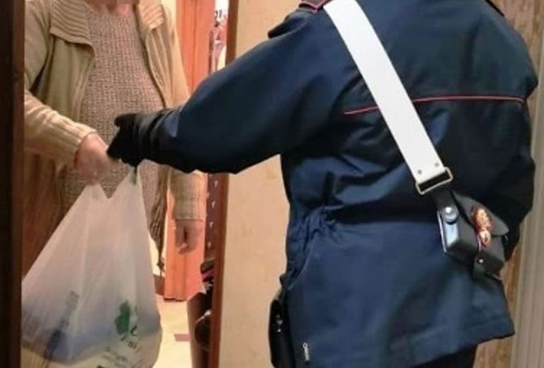 Somma Vesuviana, coronavirus, una famiglia in difficoltà: scatta la solidarietà dei carabinieri