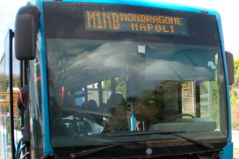 Primo maggio, autista CTP si ammala di Covid e lo annuncia ai colleghi: la paura corre sui bus