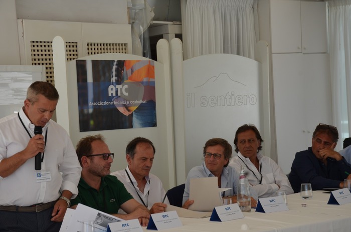 9ca009f99314d0147cff40b7e2fad82b