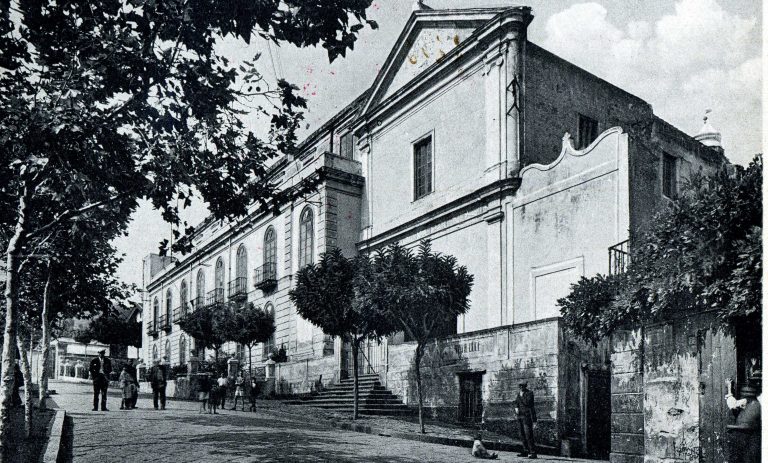 Ottajano: simpatiche storie di lavori pubblici, di sindaci, di architetti. Mi fermo all’Ottocento. Pe’ mmò’….