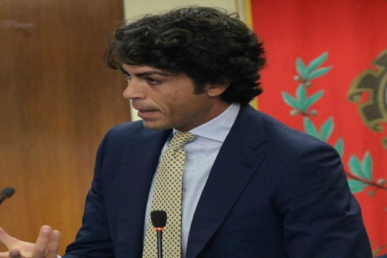 Pomigliano, “Personalismo e arrivismo”: Sanseverino e Caprioli lasciano Russo