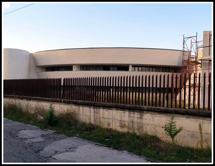 Somma Vesuviana, la scuola della discordia in via Trentola