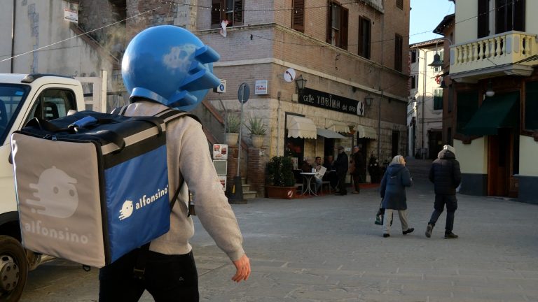 A Somma Vesuviana arriva Alfonsino, il Delivery sostenibile che permette di ordinare anche da Facebook
