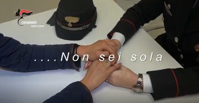 Napoli e provincia, Carabinieri in prima linea nel contrasto alla violenza di genere: “Denunciate e affidatevi a noi”