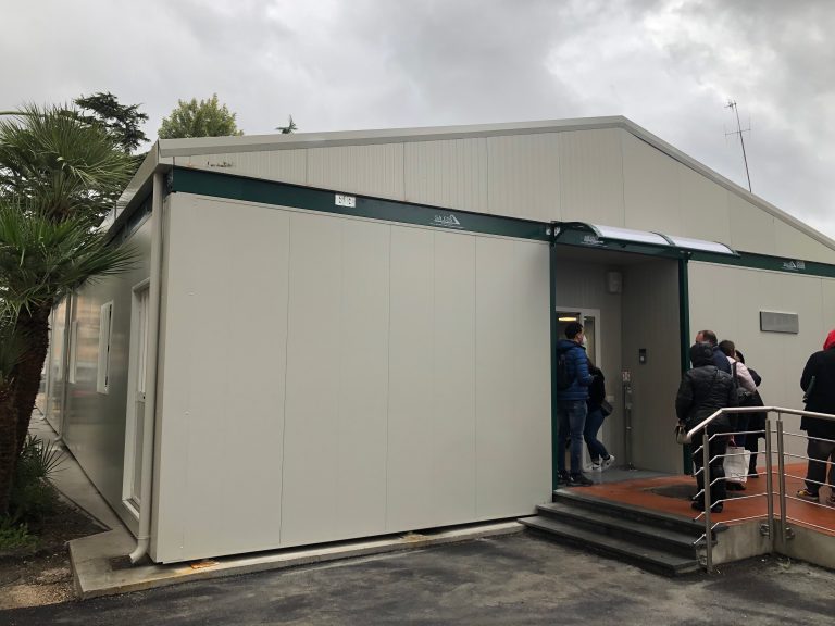 Covid, Ospedale Betania: inaugurati nove nuovi ambulatori esterni