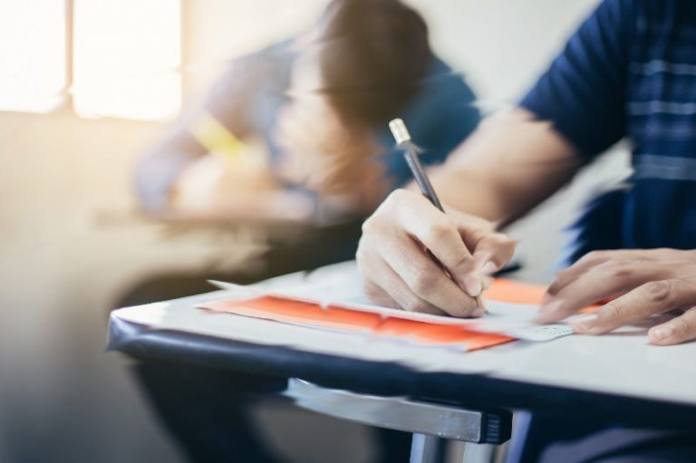 Somma Vesuviana covid, incidenza positivi tra gli 8 e gli 11 anni di età: in presenza infanzia, prime e seconde e le medie al 50%