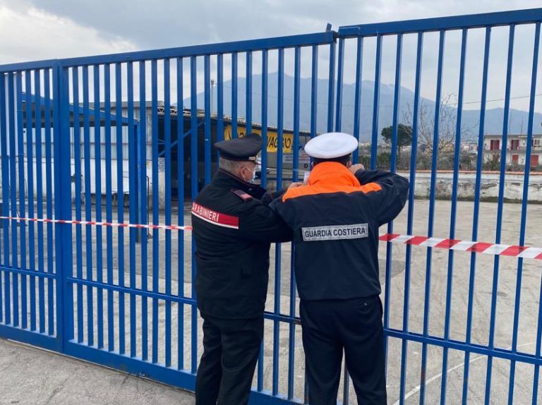 Cercola, allaccio alla rete elettrica pubblica e scarico delle acque nelle fogne comunali: denunciate 4 persone