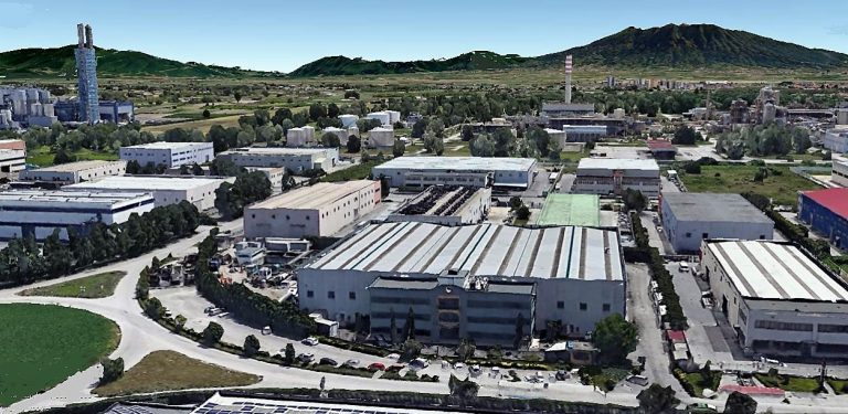 Ok da Regione e Arpac: arriva ad Acerra la centrale a biometano. Gli ecologisti: “Presi in giro da Comune e Asi”