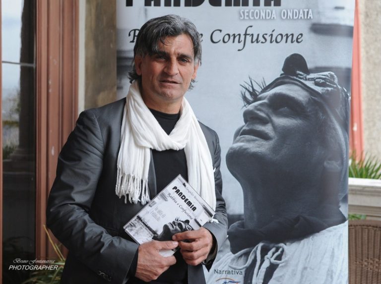 Iannelli ha presentato il libro “Pandemia Seconda Ondata: Rabbia e Confusione – La sfida di Pulcinella” a Villa Domi