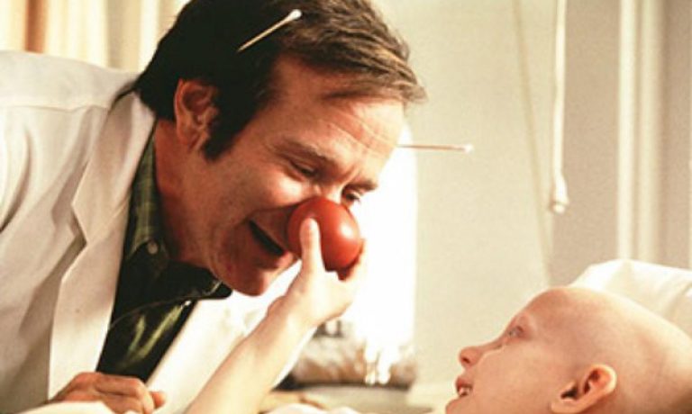 Clownterapia negli ospedali della Campania, Iovino presenta una proposta di legge